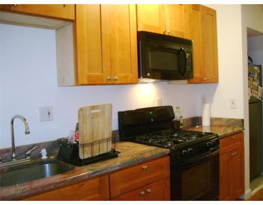 24 Isabella Street #B