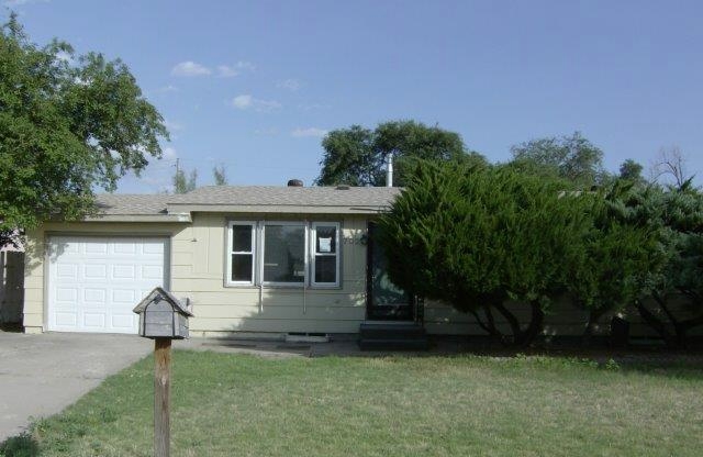 702 Meadowview Dr
