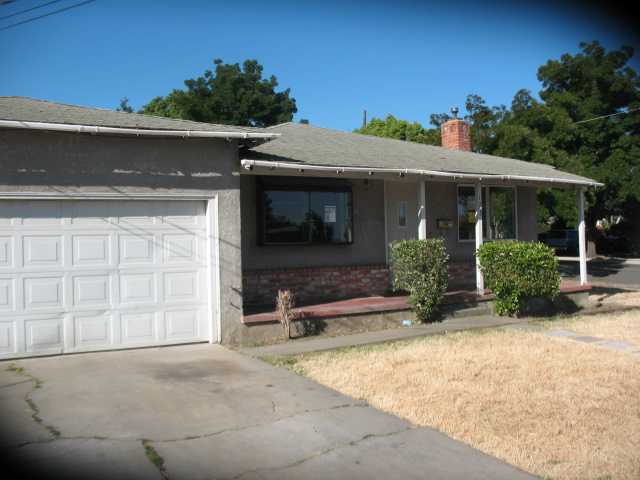 123 W Leland Rd