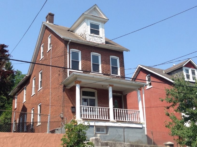 722 Hillside Ave