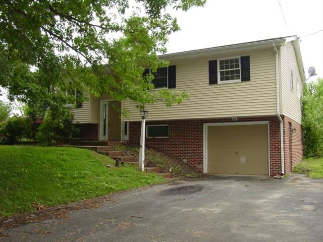3936 Locust Grove Rd