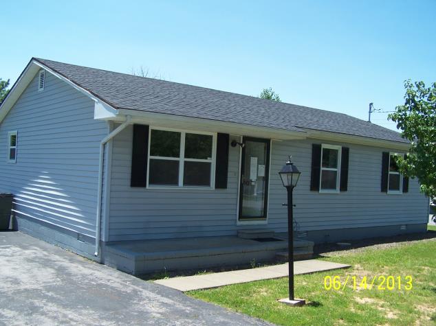 107 Lee Ln