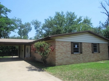 1002 Lexington Dr