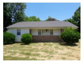 925 Lakeside Ave