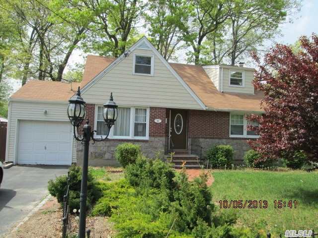 21 Longfellow Dr