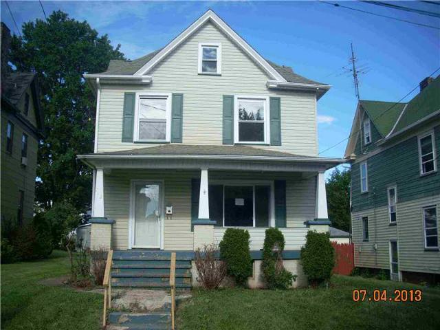 712 Carlisle St