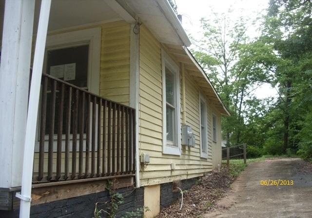 1902 Browns Mill Ro