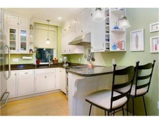 54 Myrtle St #1