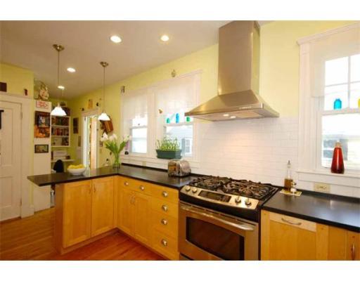 19 Goldsmith Street #2