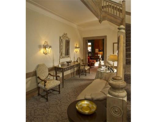 318 Beacon #4