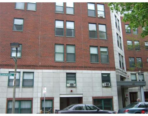 108 Peterborough St #4H