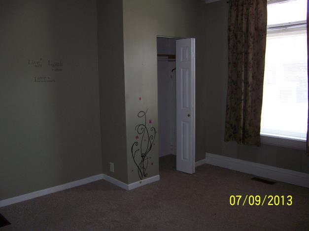 247 Evergreen Ave
