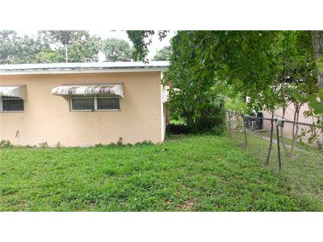 12931 NW 21 AV