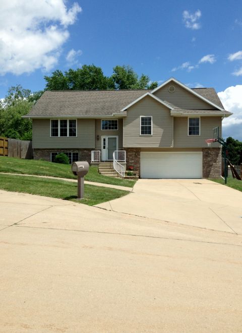 135 Jacob Ct NW