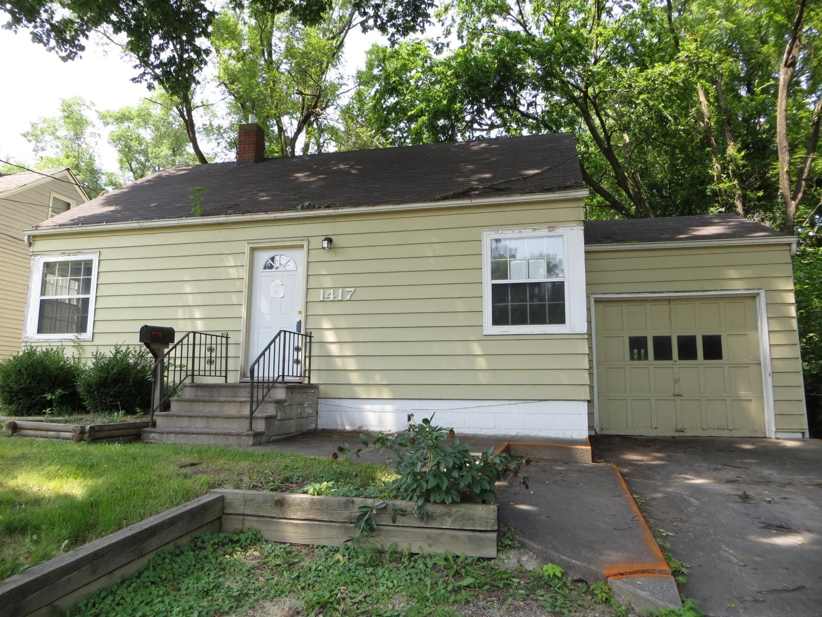 1417 Locust Street
