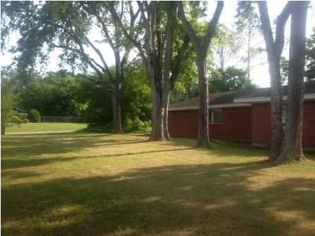 3401 Sommerville Dr