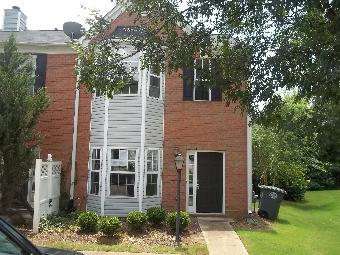2493 Stonegate Dr