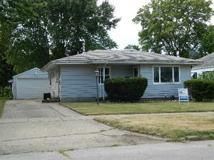 118 W 7th St