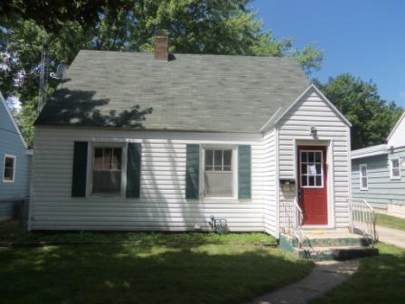 718 N Van Buren Ave