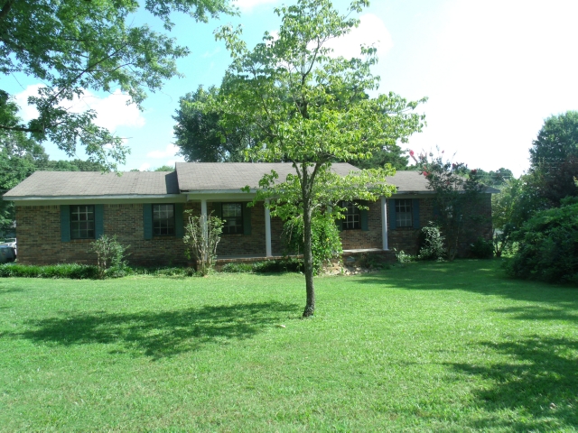 411 Aquarius Dr SW