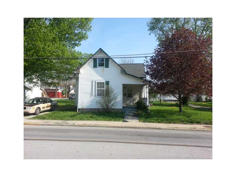 42 E Main St