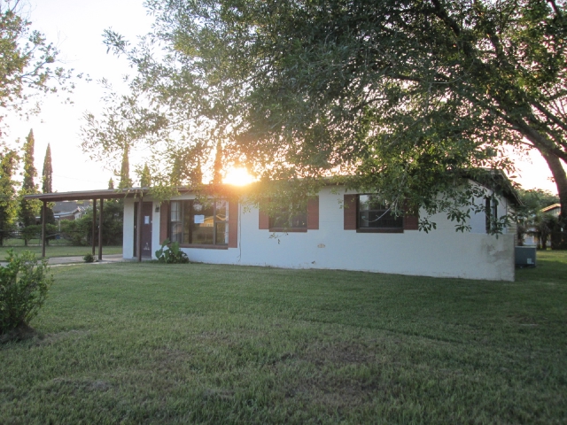 10937 Caledonia Dr