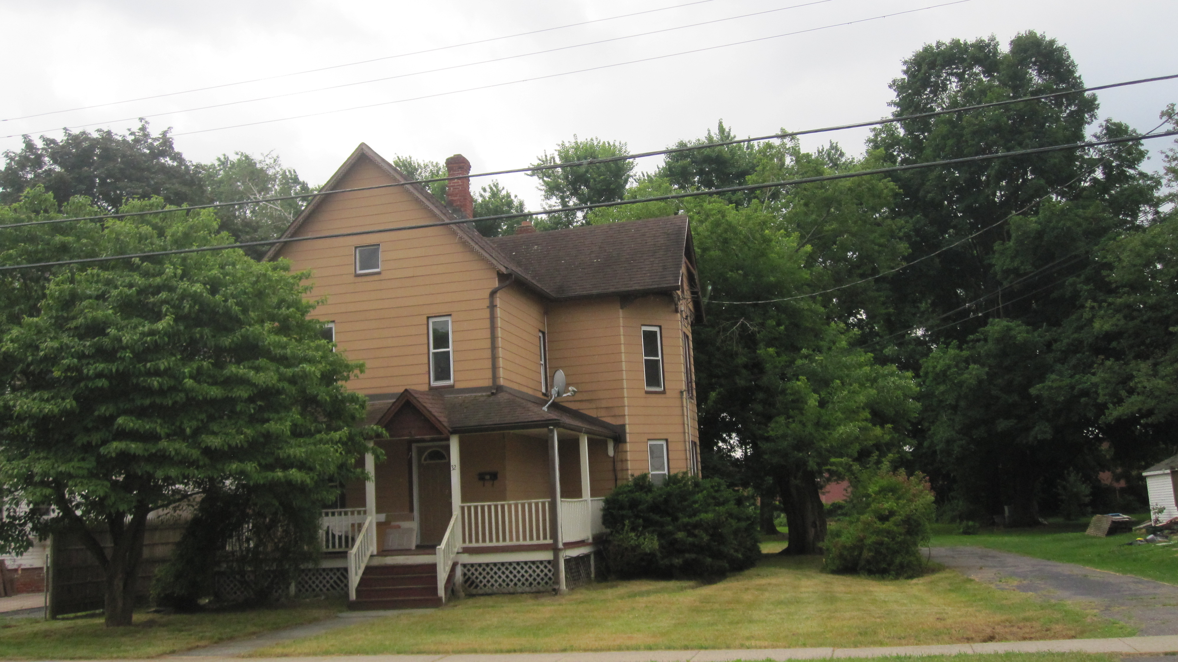 32 Wilson Ave