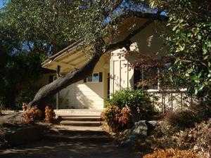 8307 Lakeland Dr