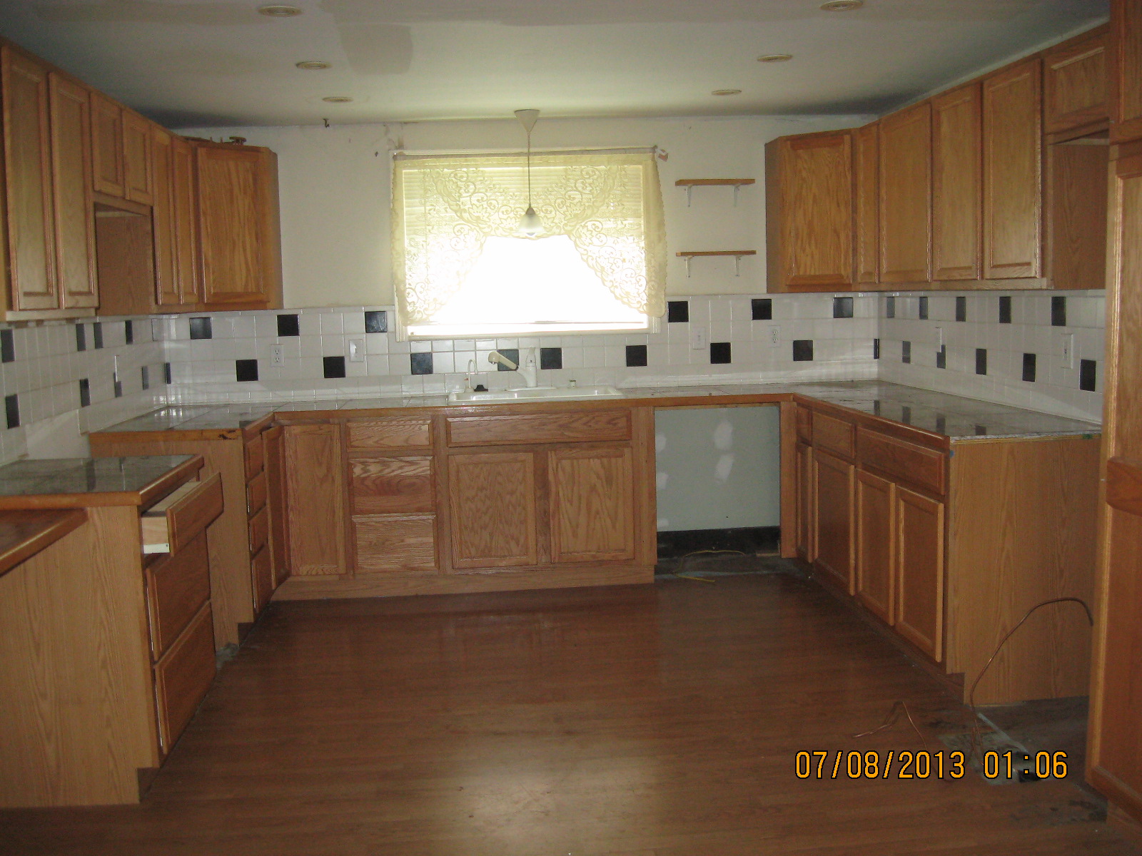 83 Tolman Ave