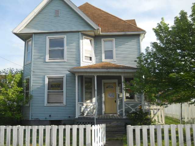 11 W Terrace Ave