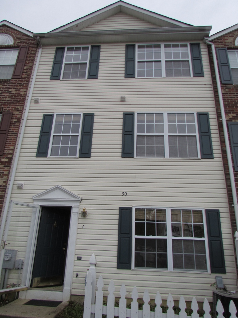 30 Amberstone Ct,c