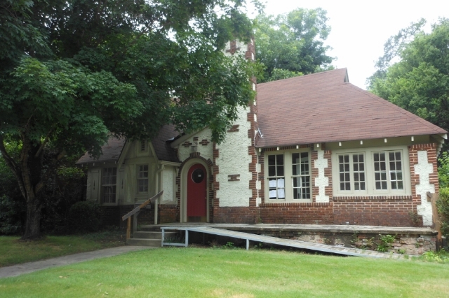 150 Desoto Place