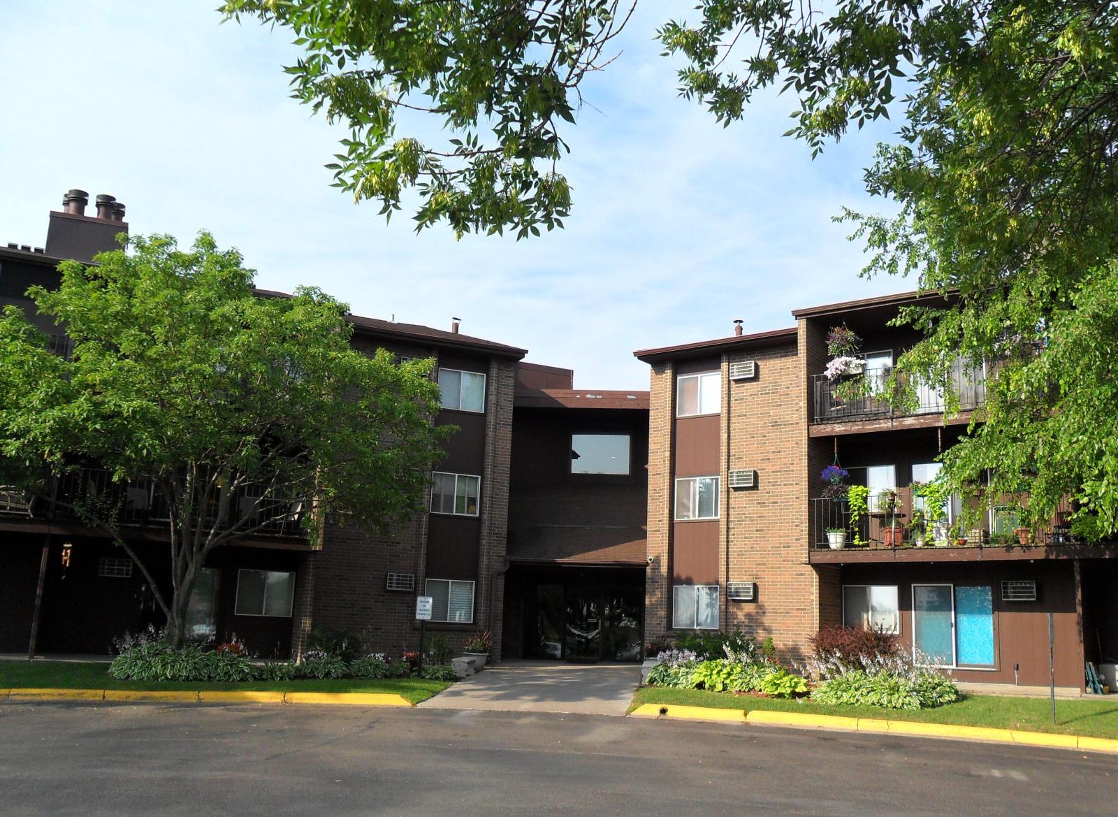 3420 Golfview Dr #3