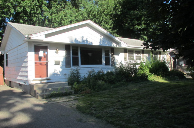 410 Monroe Ave S