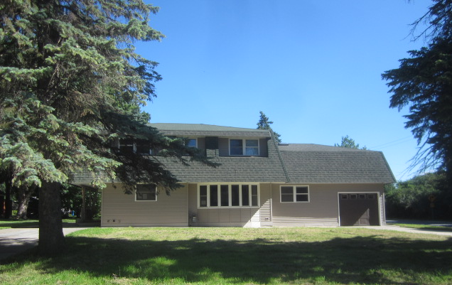 613 Berwood Ave W