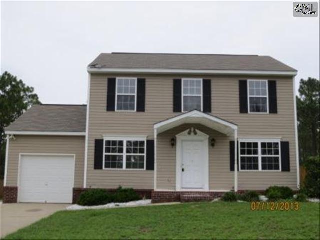371 Woodcote Dr
