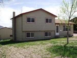 2307 Jennings Ave
