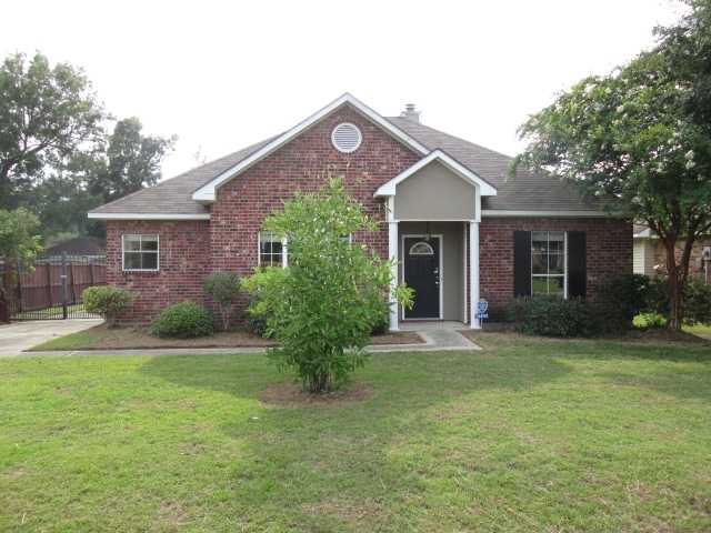 14409 Whispering Oaks Dr