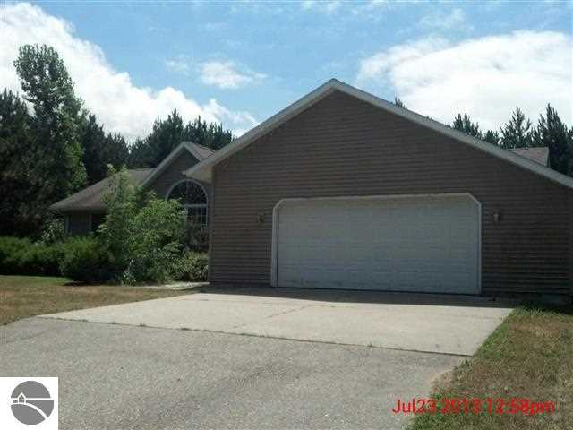 2077 W Kelly Dr