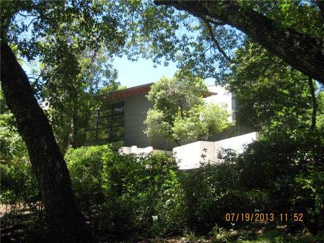 5954 Highland Hills Dr