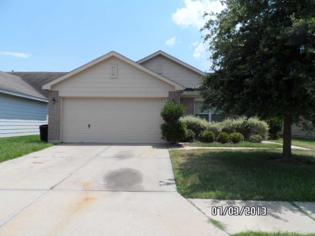 7503 Honey Pine Ln
