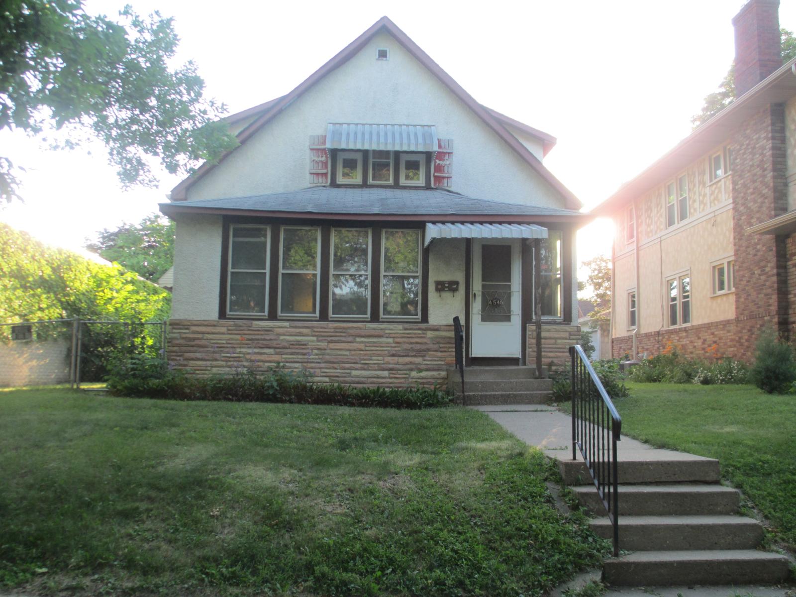 4548 Grand Ave South