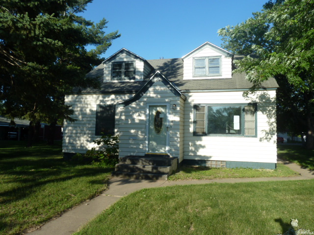 128 26th Ave N