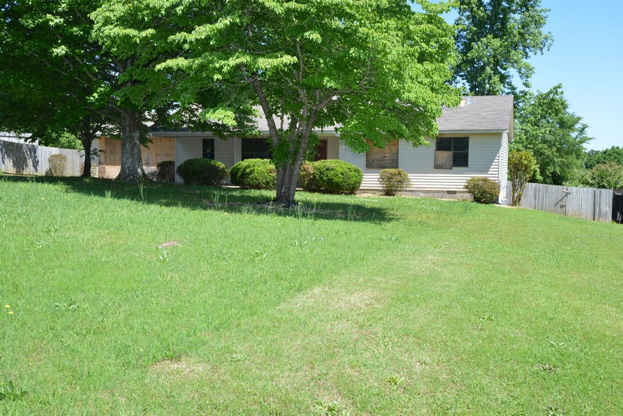 143 Shoreline Dr