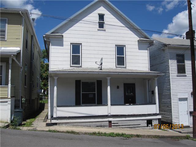 92 James St