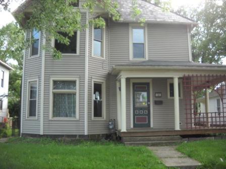 149 S 4th St