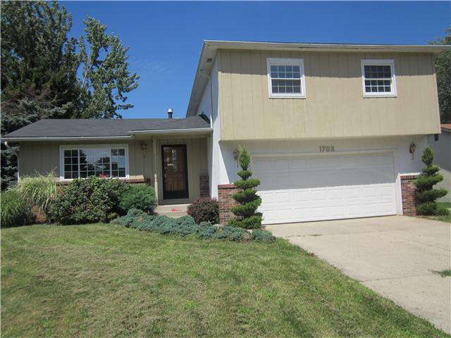 1702 Alpine Dr