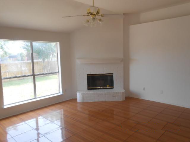 2108 Waterfield Ct