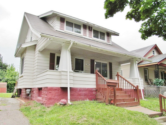 98 Parkdale Ave