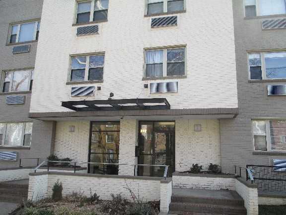 738 Longfellow St Nw Apt 301